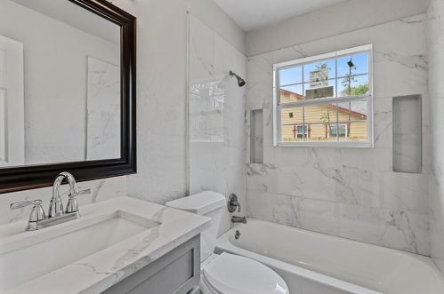 3917 Copeland St, Dallas TX 75210-2123 exterior