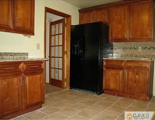 1218 Plymouth Rd, New Brunswick NJ  08902-4591 exterior