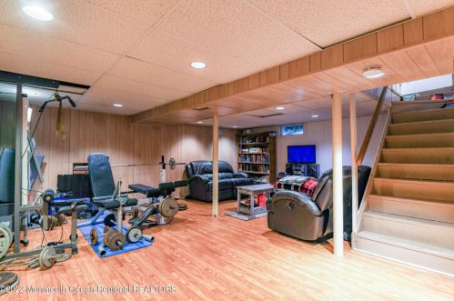 26 Laurelton Ave, Jackson Twp NJ  08527-2437 exterior