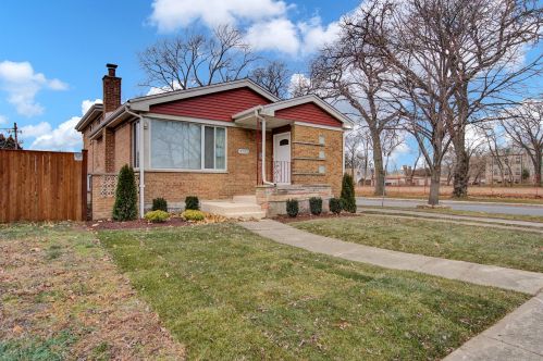 8500 Calumet Ave, Chicago IL 60619-6026 exterior