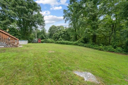 192 Geer Rd, Exeter CT 06249-2604 exterior