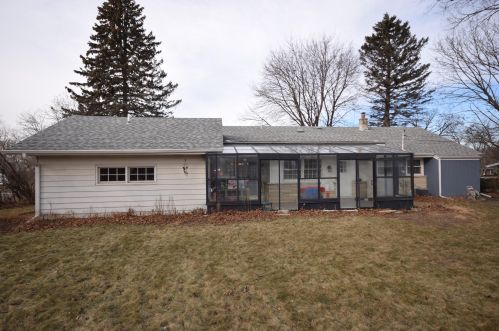 6620 Range Line Rd, Milwaukee WI 53209-2621 exterior