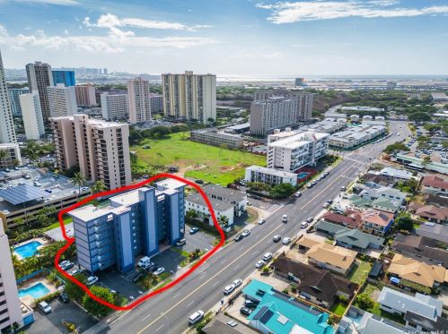 955 Ala Lilikoi St, Honolulu HI  96818-2449 exterior