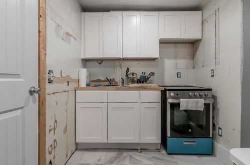 1435 Forest Ave, Portland ME 04103-3385 exterior