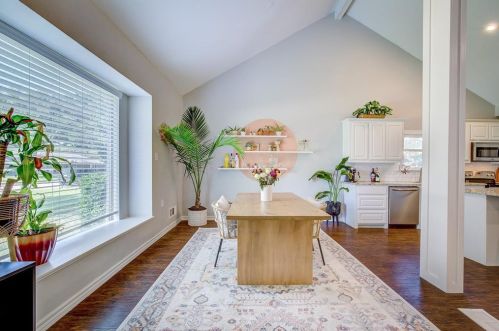 3249 Chapel Downs Dr, Dallas TX  75229-5836 exterior