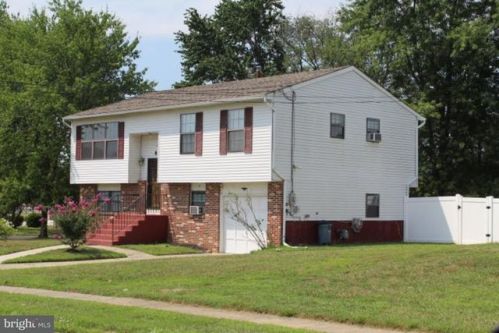 8 Concord Ct, Blenheim, NJ 08012-1011