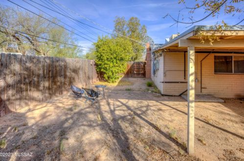 4602 Seneca St, Tucson AZ  85712-3272 exterior