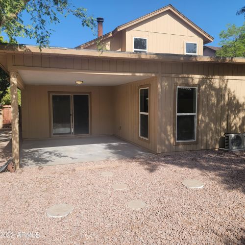 717 Hazelton Dr, Chandler AZ 85226-2250 exterior