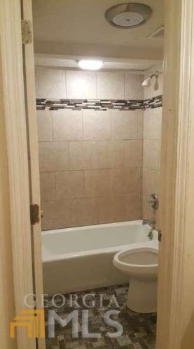 5923 Sutcliff Sq, Lithonia GA  30058-4781 exterior