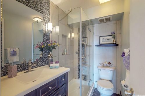 2421 Tusitala St, Honolulu HI  96815-3151 exterior