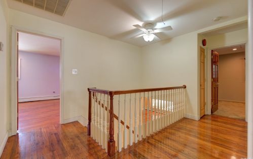 11 Munson Ct, Huntington Station NY 11747-1632 exterior