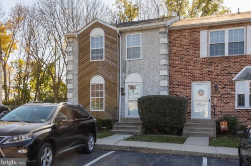 514 Evergreen Ln, Chester, PA 19014-2549