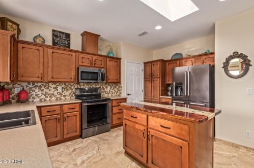 34118 12th St, Phoenix AZ  85085-7751 exterior