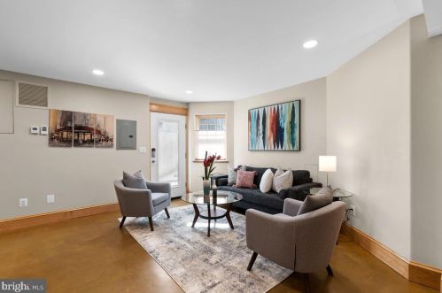 7105 Carroll Ave, Silver Spring MD 20912-4637 exterior