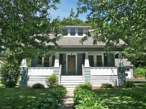 77 Leigh St, Clinton, NJ 08809-1347