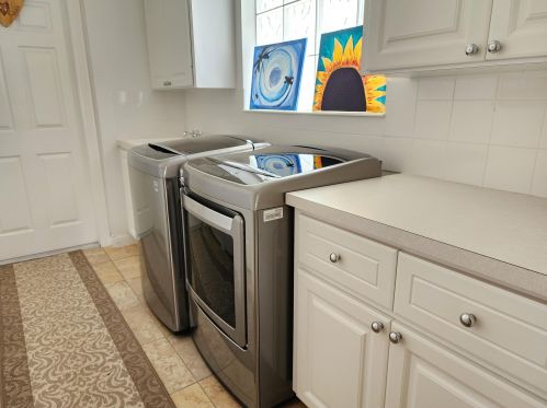 10701 Hartwick Dr, Fort Pierce FL 34987-1924 exterior