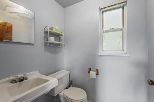 636 Pennwood Dr, Pittsburgh PA 15235-4319 exterior