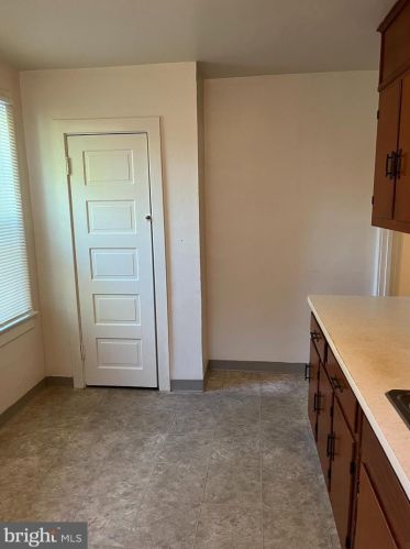 1403 Liberty St, Trenton NJ 08629-2214 exterior