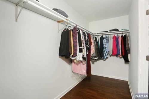 7 Lawrence Ave, Dumont NJ  07628-2708 exterior