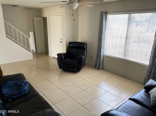 8224 33rd Ave, Phoenix AZ 85017-2303 exterior