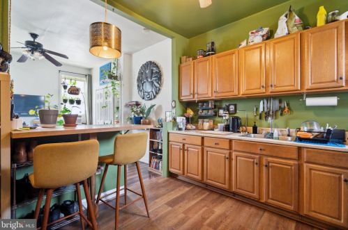 1908 19 St, Philadelphia PA 19145-2812 exterior