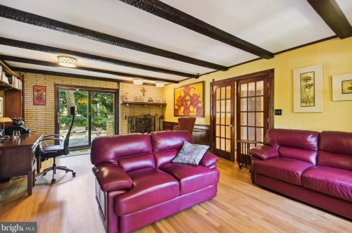 10316 Gainsborough Rd, Rockville MD 20854-4043 exterior