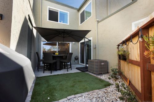 10894 Caravelle Pl, San Diego CA 92124-2039 exterior