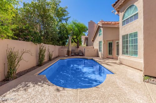 3225 Ashurst Dr, Phoenix AZ 85048-0147 exterior