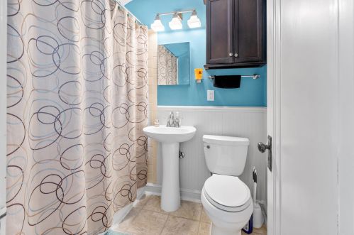 8131 Gridley Ave, Milwaukee WI  53213-3038 exterior