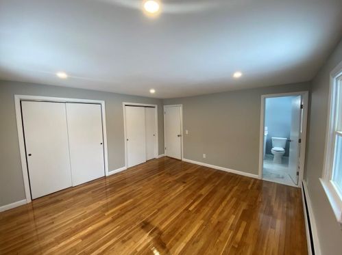 50 Colvintown Rd, Coventry RI 02816-8564 exterior