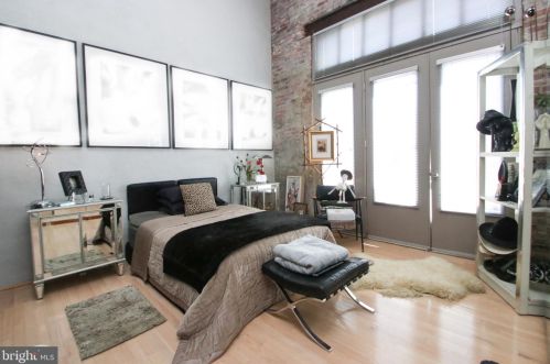 1225 6 St, Philadelphia PA 19147-4828 exterior