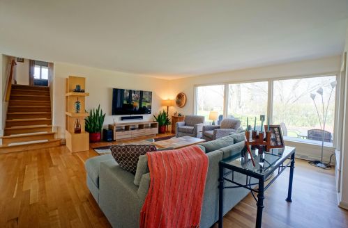 9355 Thrush Ln, Milwaukee WI 53217-1375 exterior