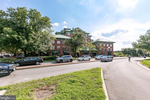 1801 Commonwealth Ave, Alexandria VA 22301-1403 exterior