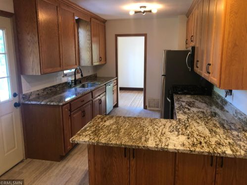 5089 Main St, Maple Plain, MN 55359-9430