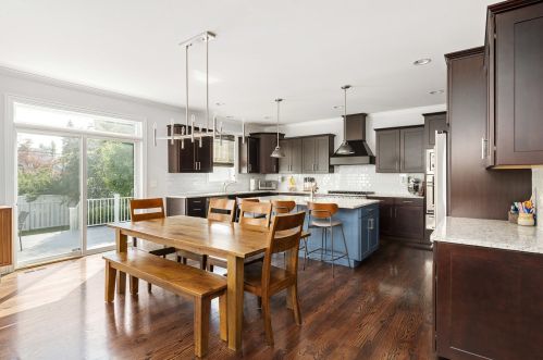 256 Elmhurst Ave, Elmhurst IL 60126-2961 exterior