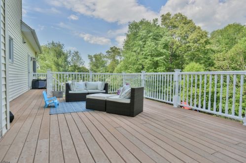 57 Boonton Ave, Kinnelon NJ  07405-2941 exterior