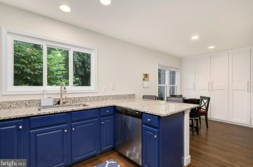 3815 White Post Ct, Alexandria VA 22304-6357 exterior