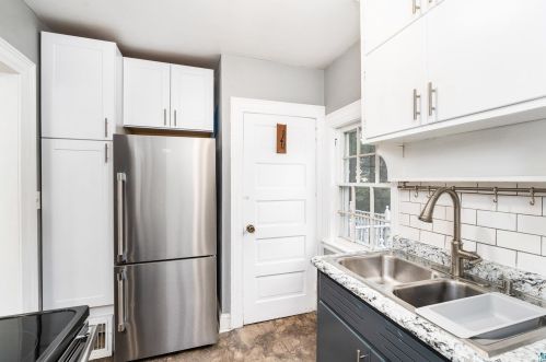 2802 Superior St, Duluth MN 55812-2345 exterior