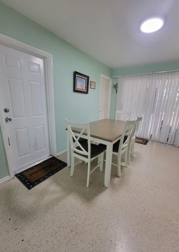 610 Azalea Ave, Fort Pierce FL 34982-6228 exterior