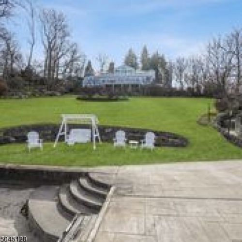 35 Elba Ave, Hopatcong, NJ 07843-1850