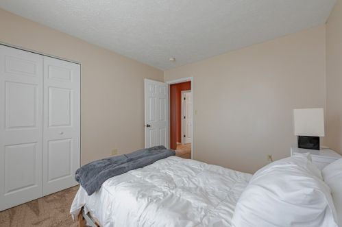 236 Mnr Vw Dr, Manor PA 15665-9731 exterior