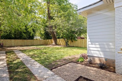 1725 Melrose Dr, Atlanta GA  30310-4538 exterior