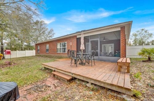 43 Magnolia Lake Dr, Defuniak Springs FL 32433-5252 exterior