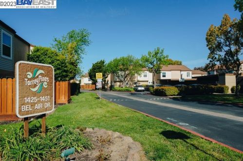1447 Bel Air Dr, Concord CA 94521-7627 exterior