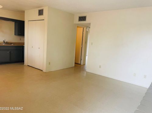 5745 Pima St, Tucson AZ  85712-5609 exterior