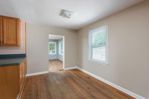 9215 Alpine Dr, Saint Louis MO 63123-4411 exterior