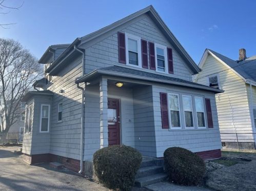 46 Merino St, Providence, RI 02919-4418