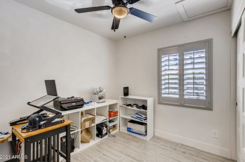 2615 Fairmount Ave, Phoenix AZ 85015-5356 exterior