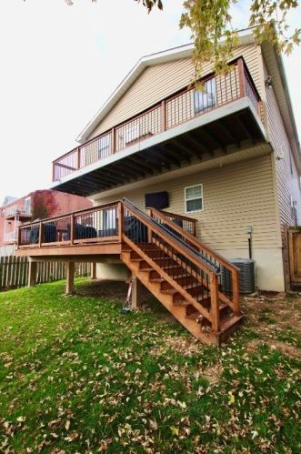 253 Republic St, Pittsburgh PA 15211-1032 exterior