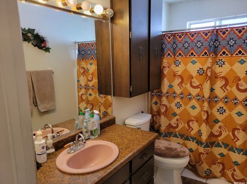 7912 3800, Taylorsville UT 84088-4407 exterior